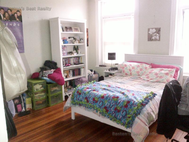 24 Strathmore Rd, Brighton