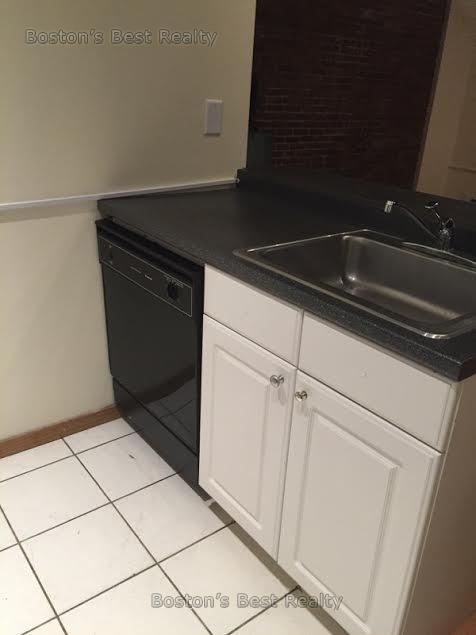 23 Saint Marys Ct, Coolidge Corner