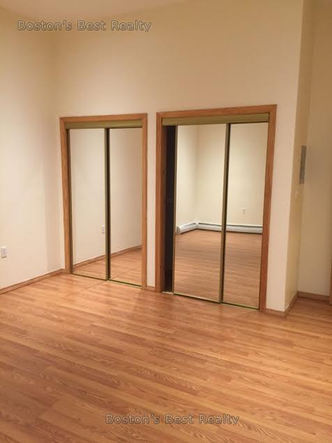 23 Saint Marys Ct, Coolidge Corner