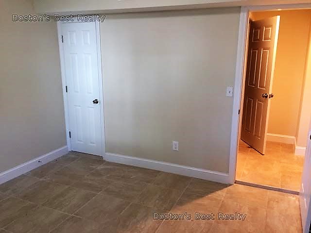 87 Linden St, Allston