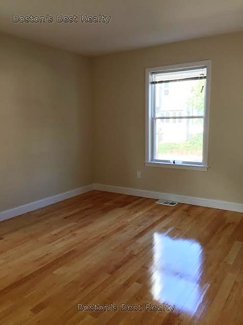 87 Linden St, Allston