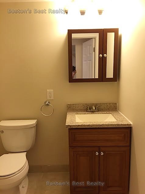 87 Linden St, Allston