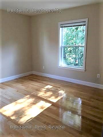 87 Linden St, Allston