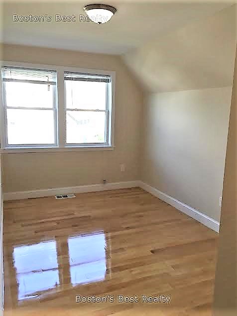 87 Linden St, Allston