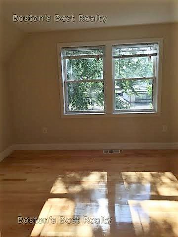 87 Linden St, Allston