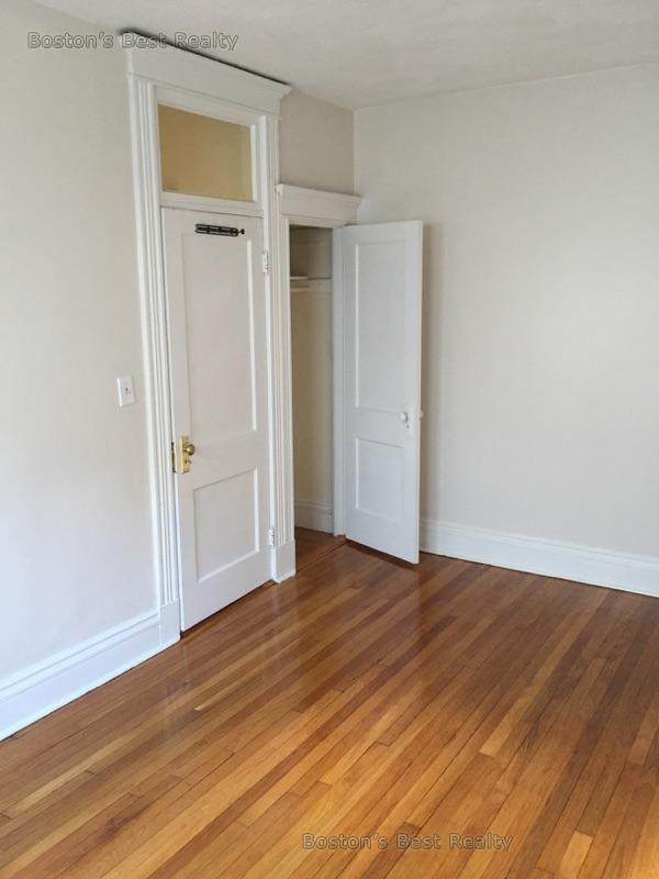 27 Saint Lukes Rd, Allston