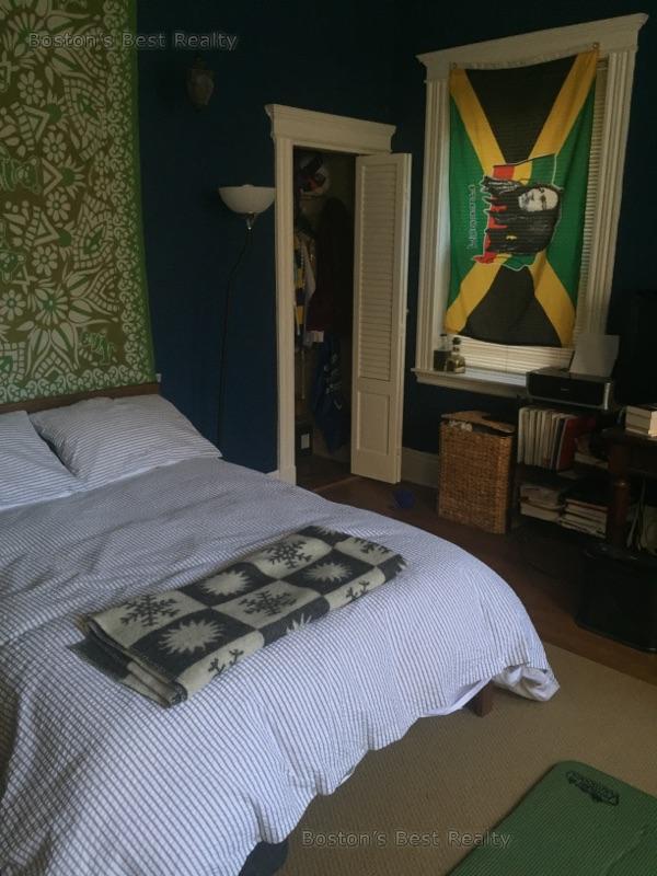 65 Saint Marys St, Coolidge Corner