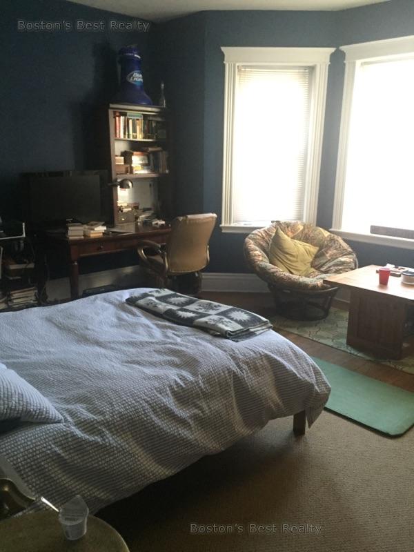 65 Saint Marys St, Coolidge Corner