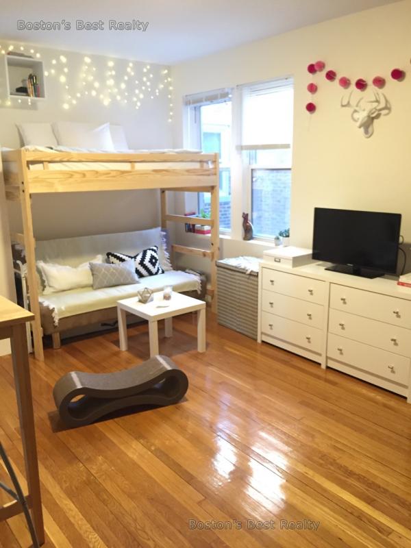 11 Englewood Ave, Coolidge Corner