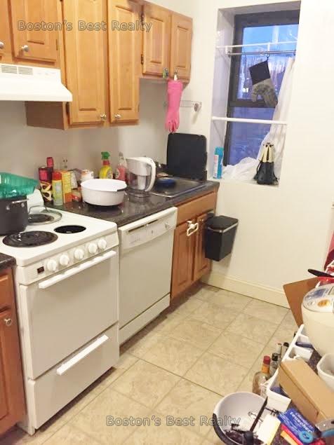 829 Beacon St, Fenway