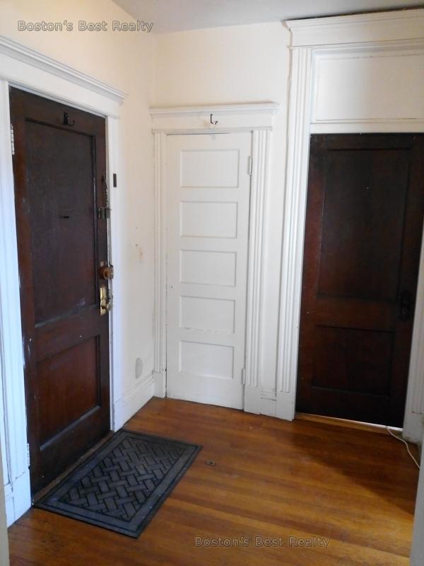 31 Saint Lukes Rd, Allston