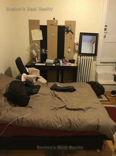 60 Egmont St, Coolidge Corner