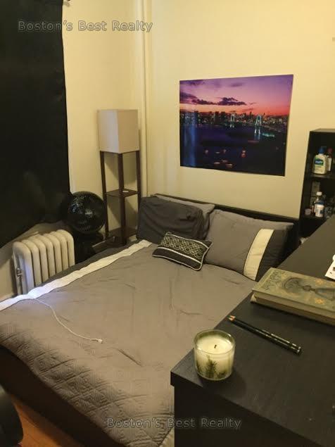 60 Egmont St, Coolidge Corner