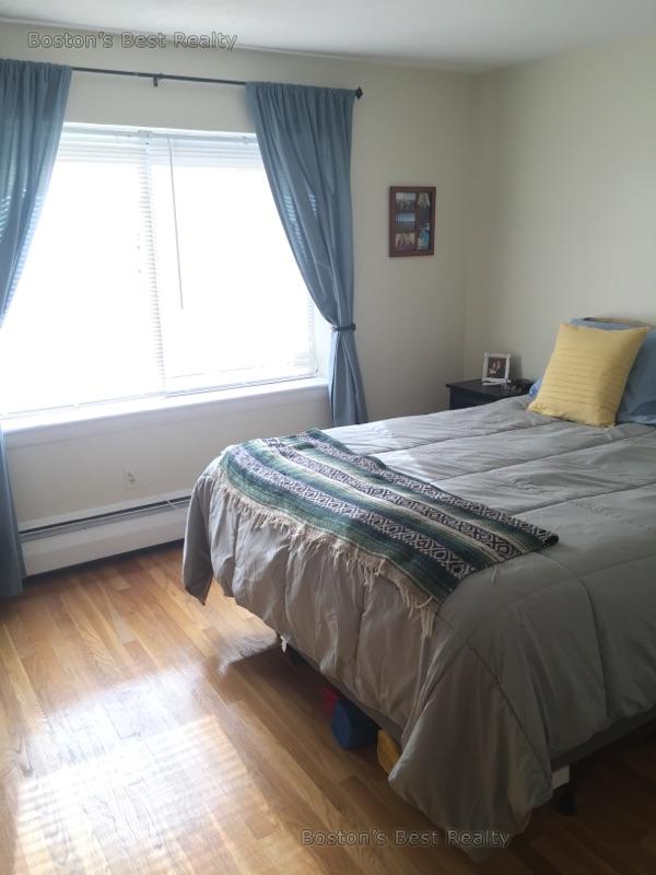 133 Beaconsfield Rd, Coolidge Corner