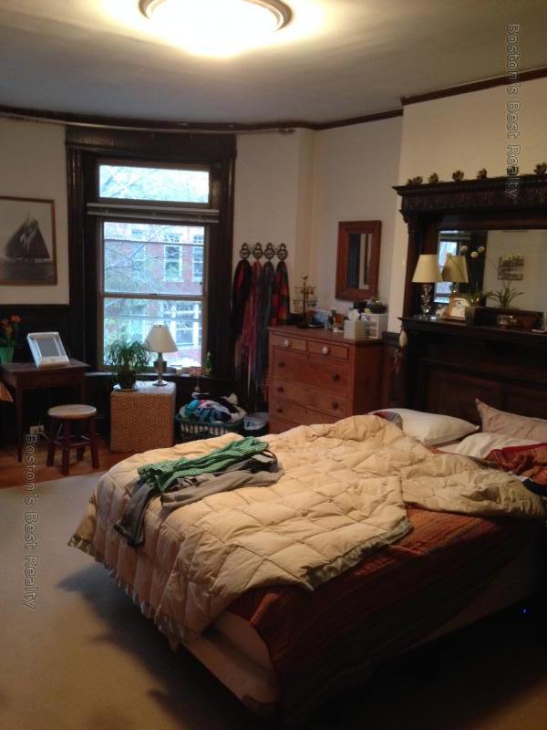 19 Strathmore Rd, Coolidge Corner