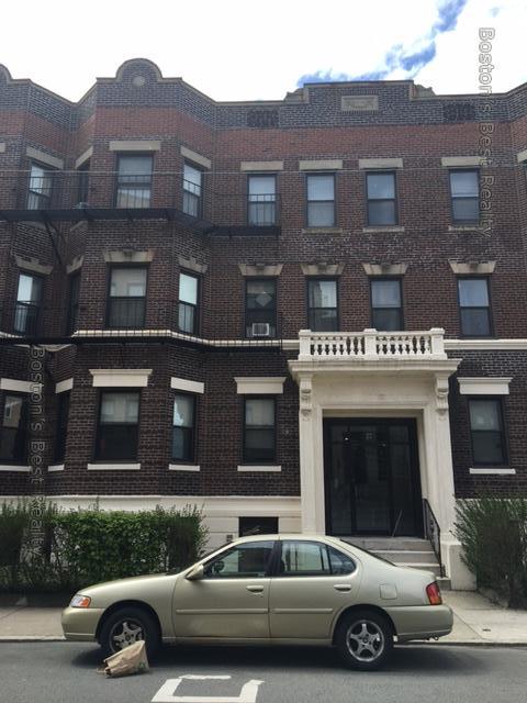 27 Saint Lukes Rd, Allston