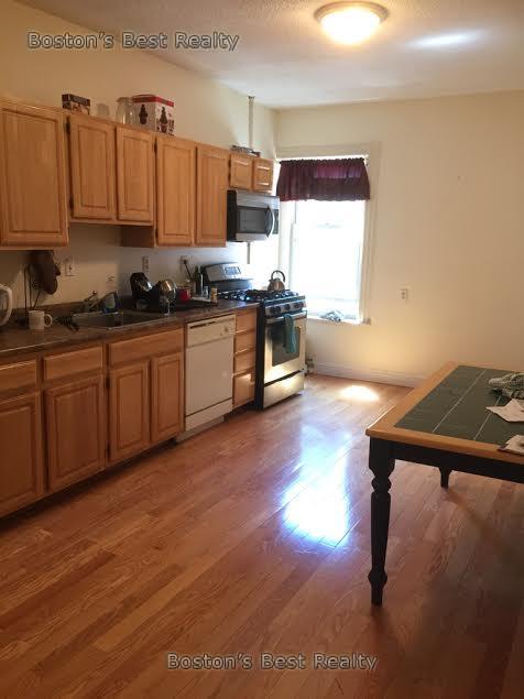 24 Strathmore Rd, Brighton