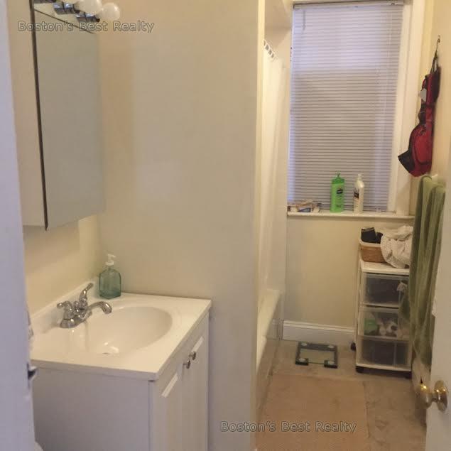 24 Strathmore Rd, Brighton