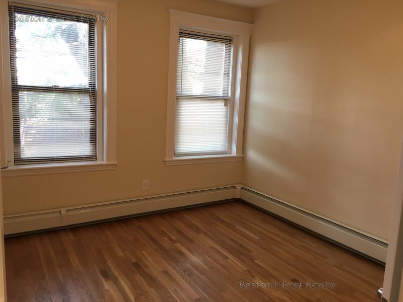 19 Chester St, Allston