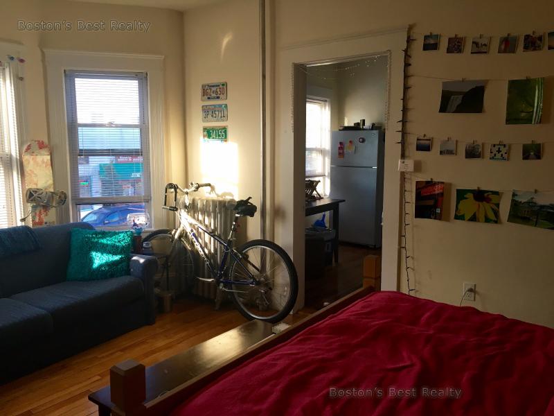 384 Washington St, Brighton