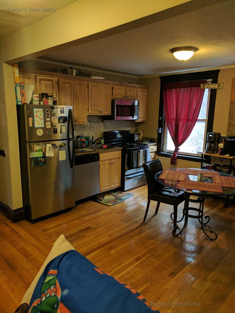 32 Chester St, Allston