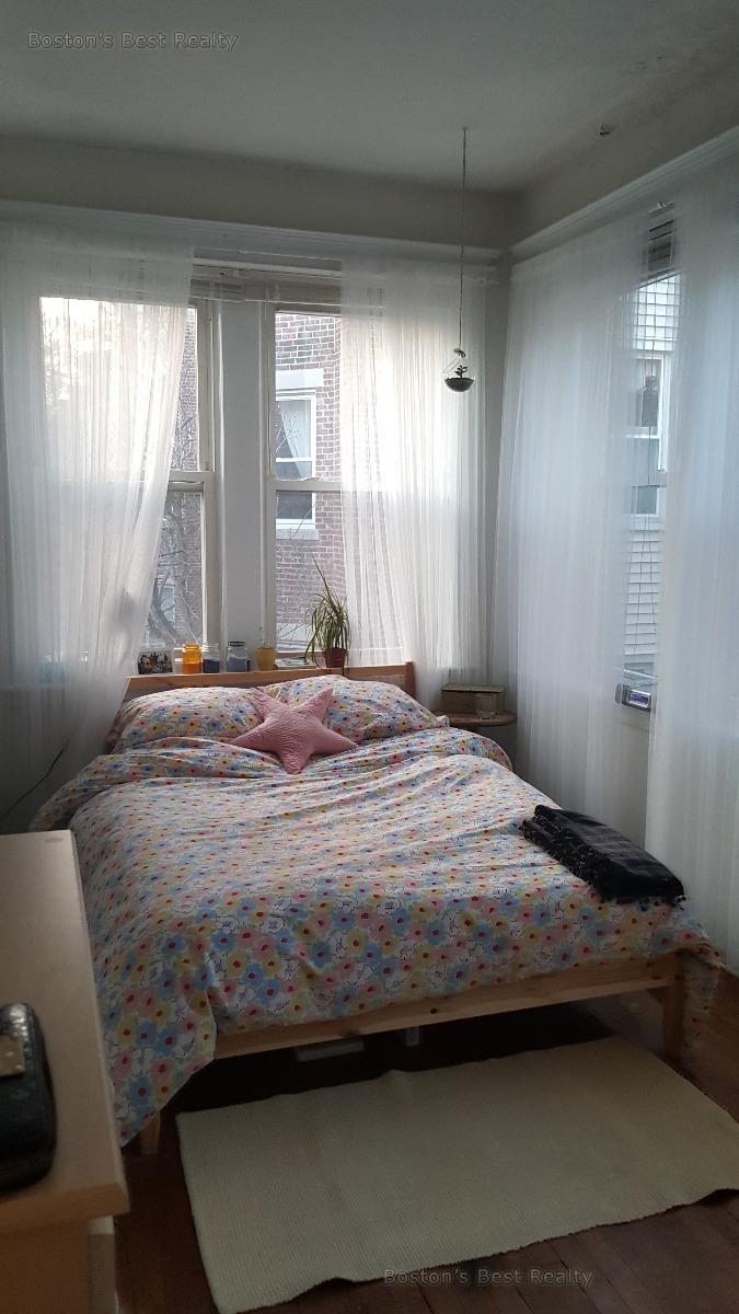 65 Saint Marys St, Coolidge Corner