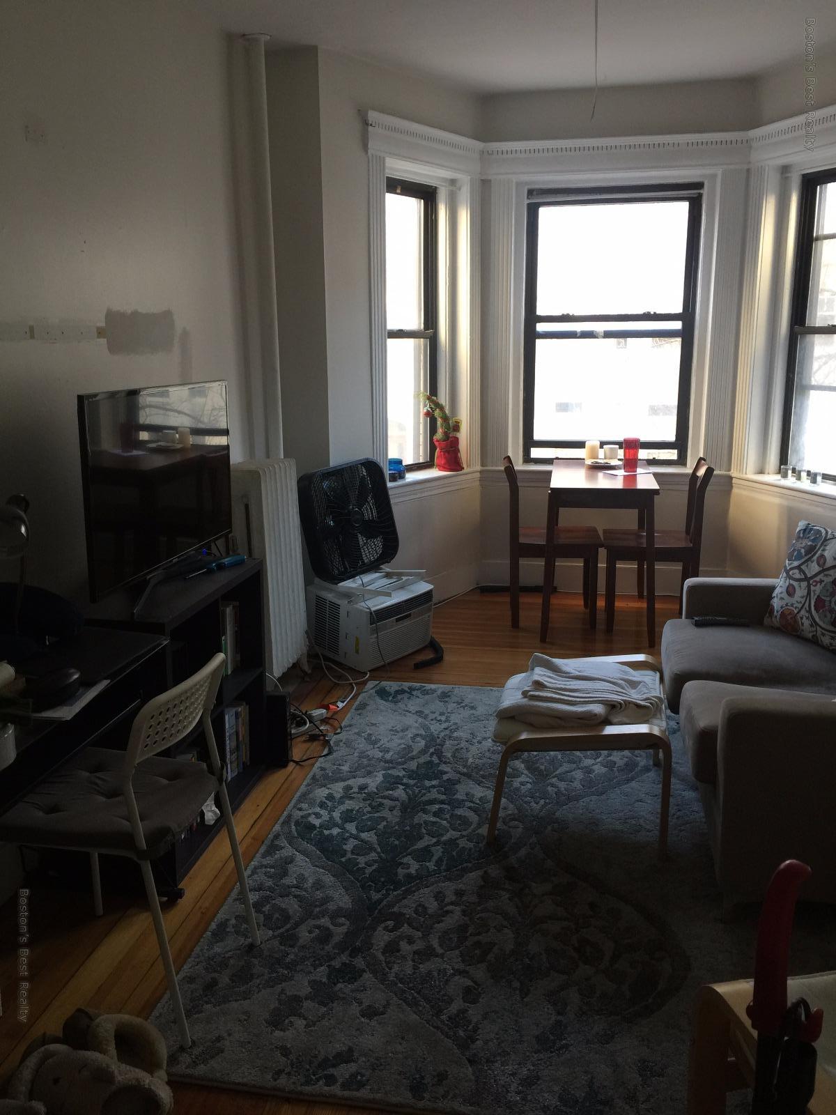 63 Burbank St, Fenway