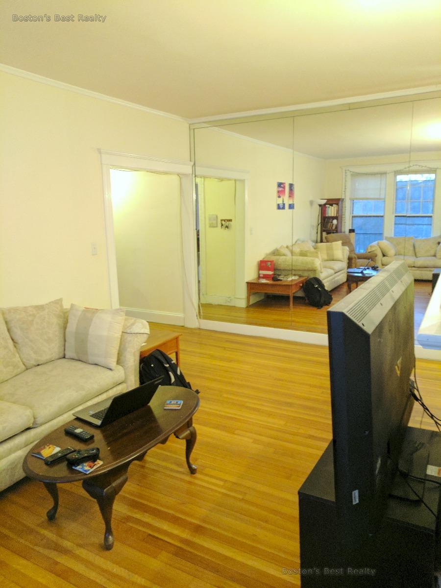 1986 Commonwealth Ave, Brighton