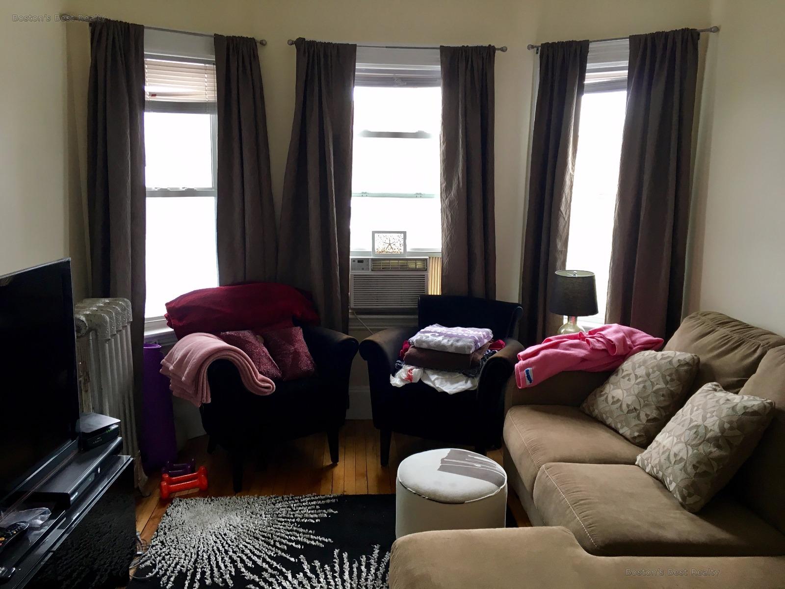 384 Washington St, Brighton