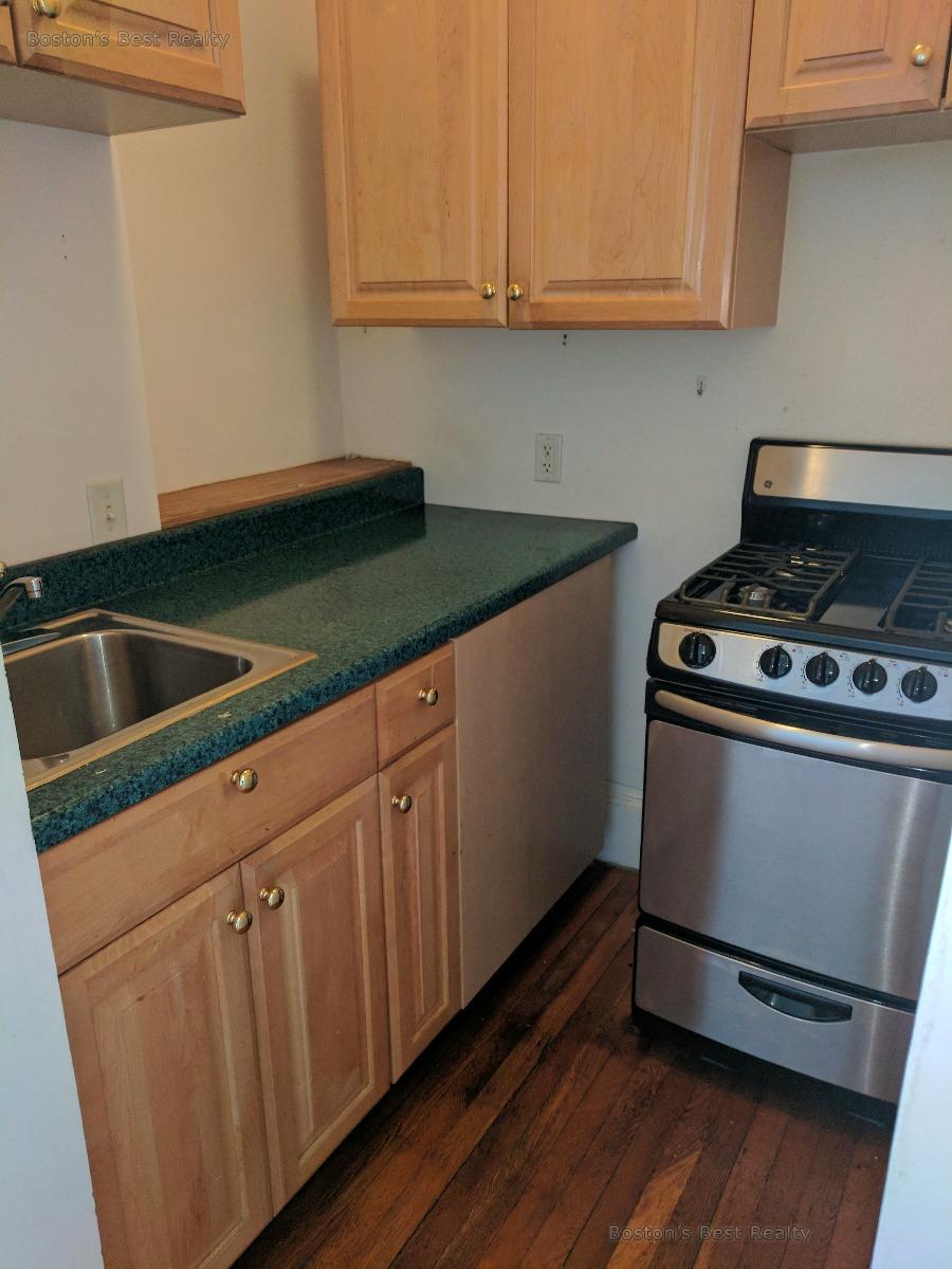 1318 Commonwealth Ave, Allston