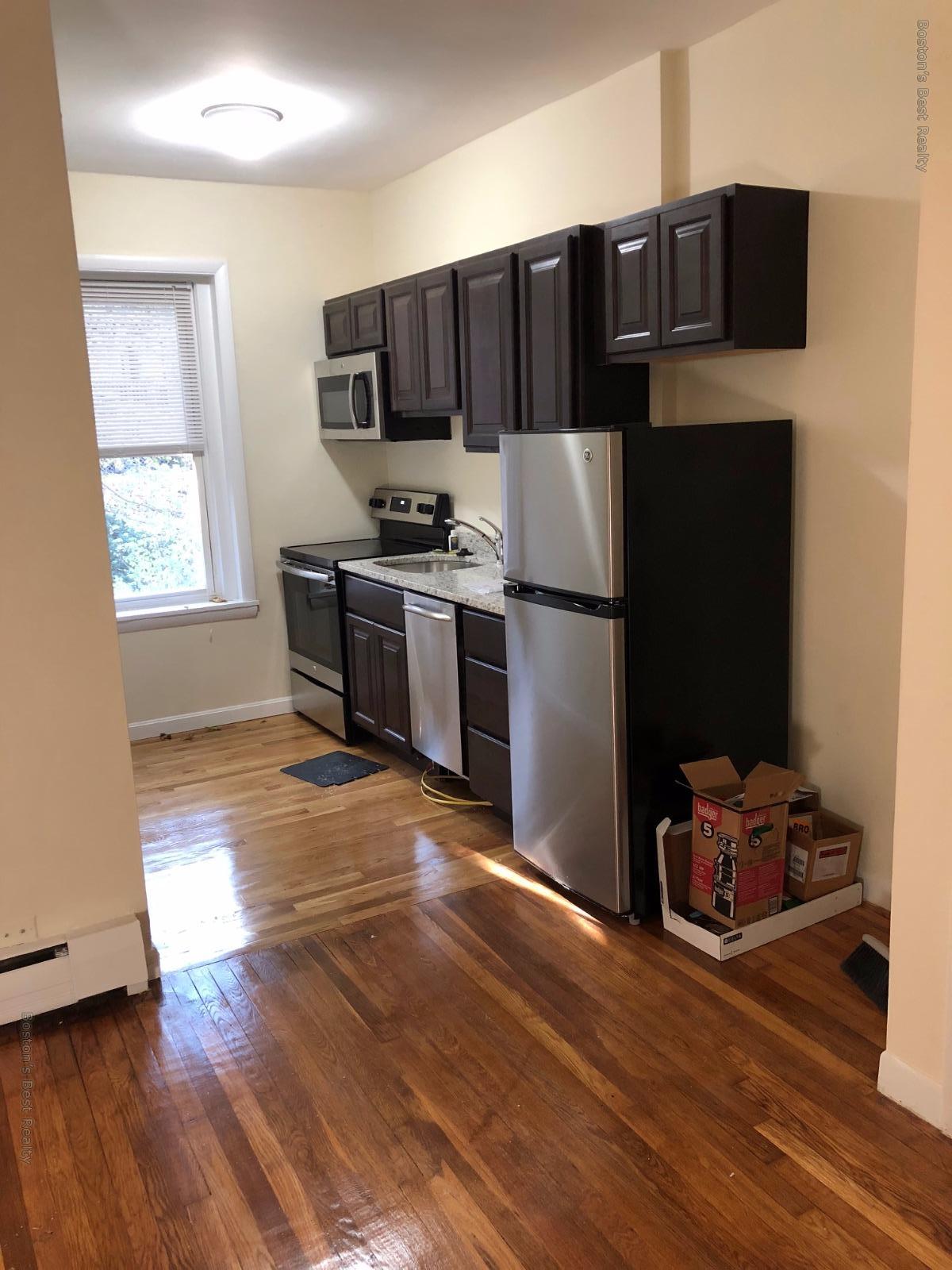 15 University Rd, Coolidge Corner