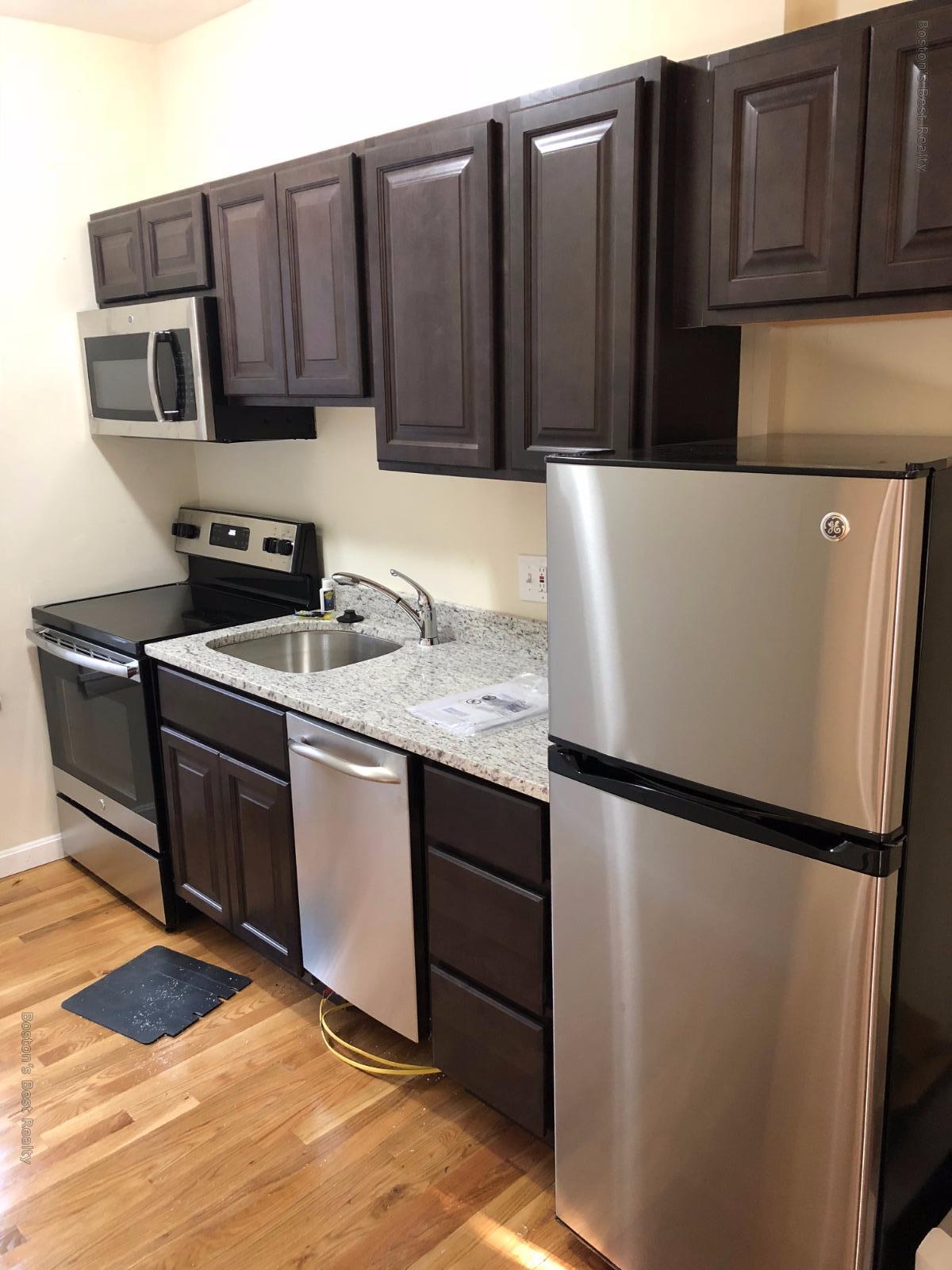 15 University Rd, Coolidge Corner