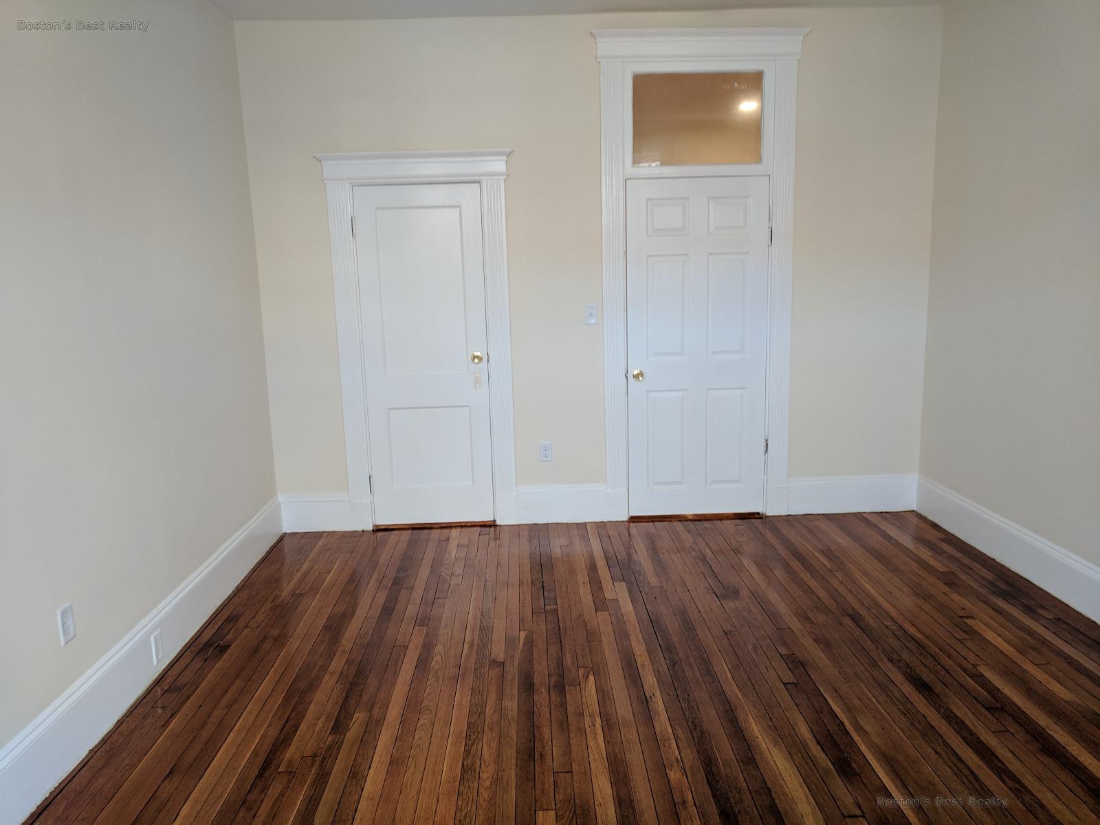 1318 Commonwealth Ave, Allston