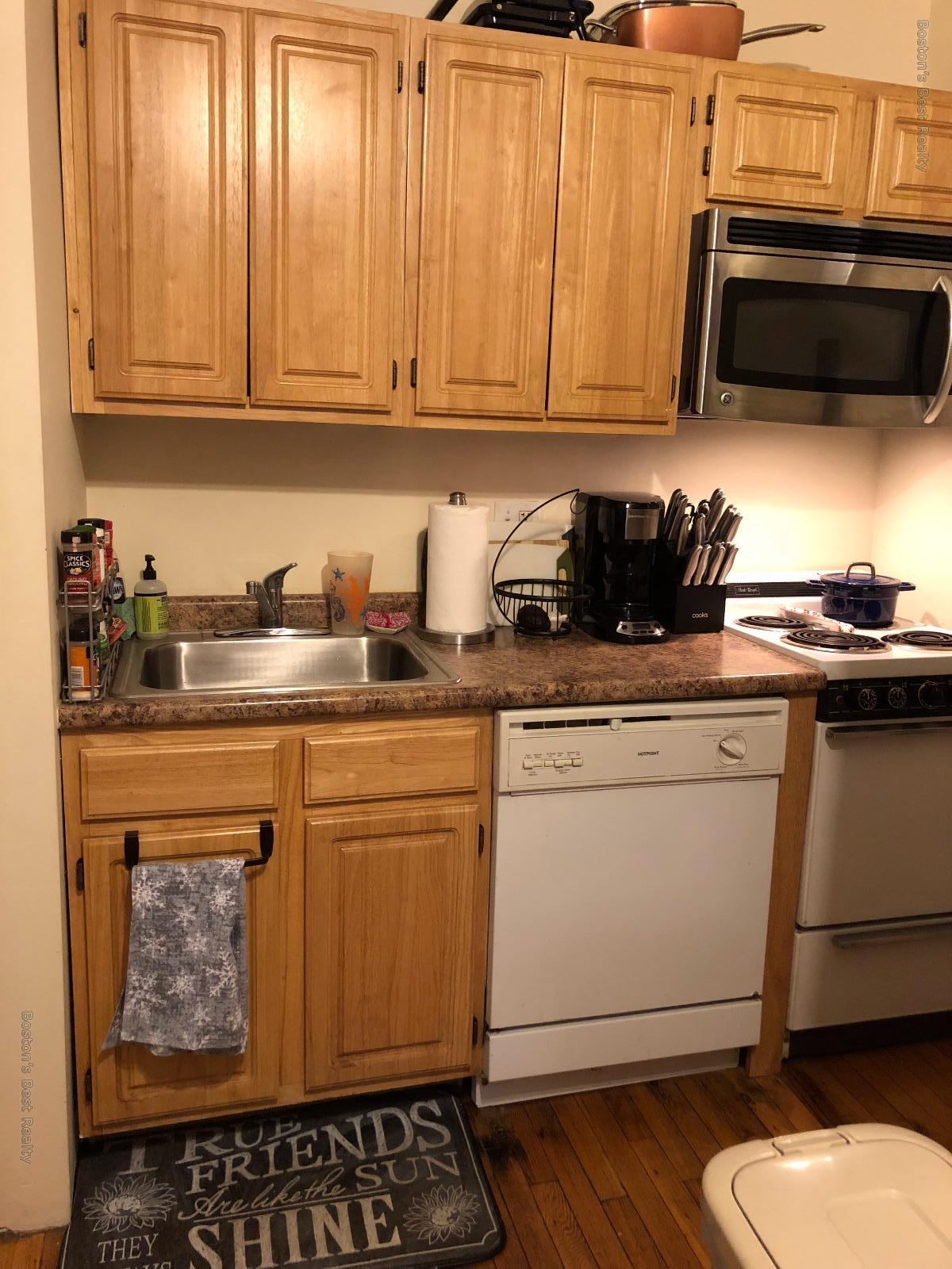 1318 Commonwealth Ave, Allston