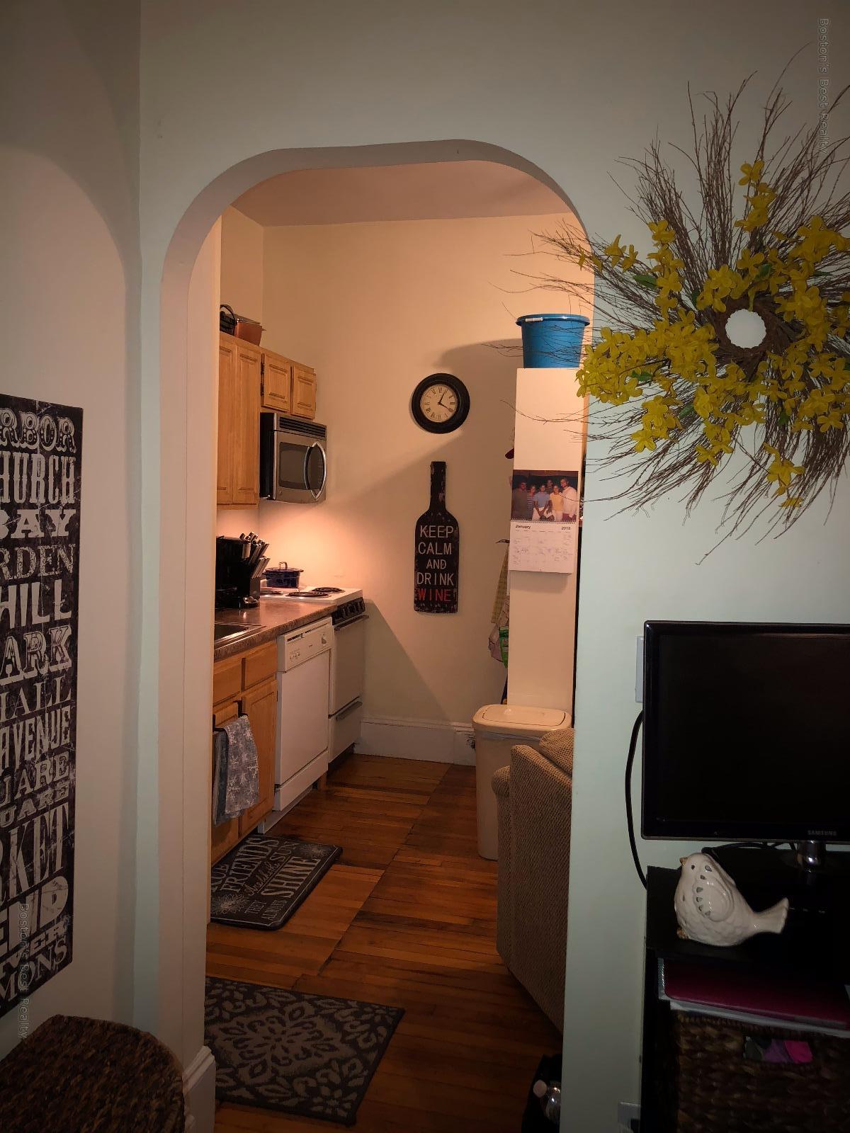 1318 Commonwealth Ave, Allston