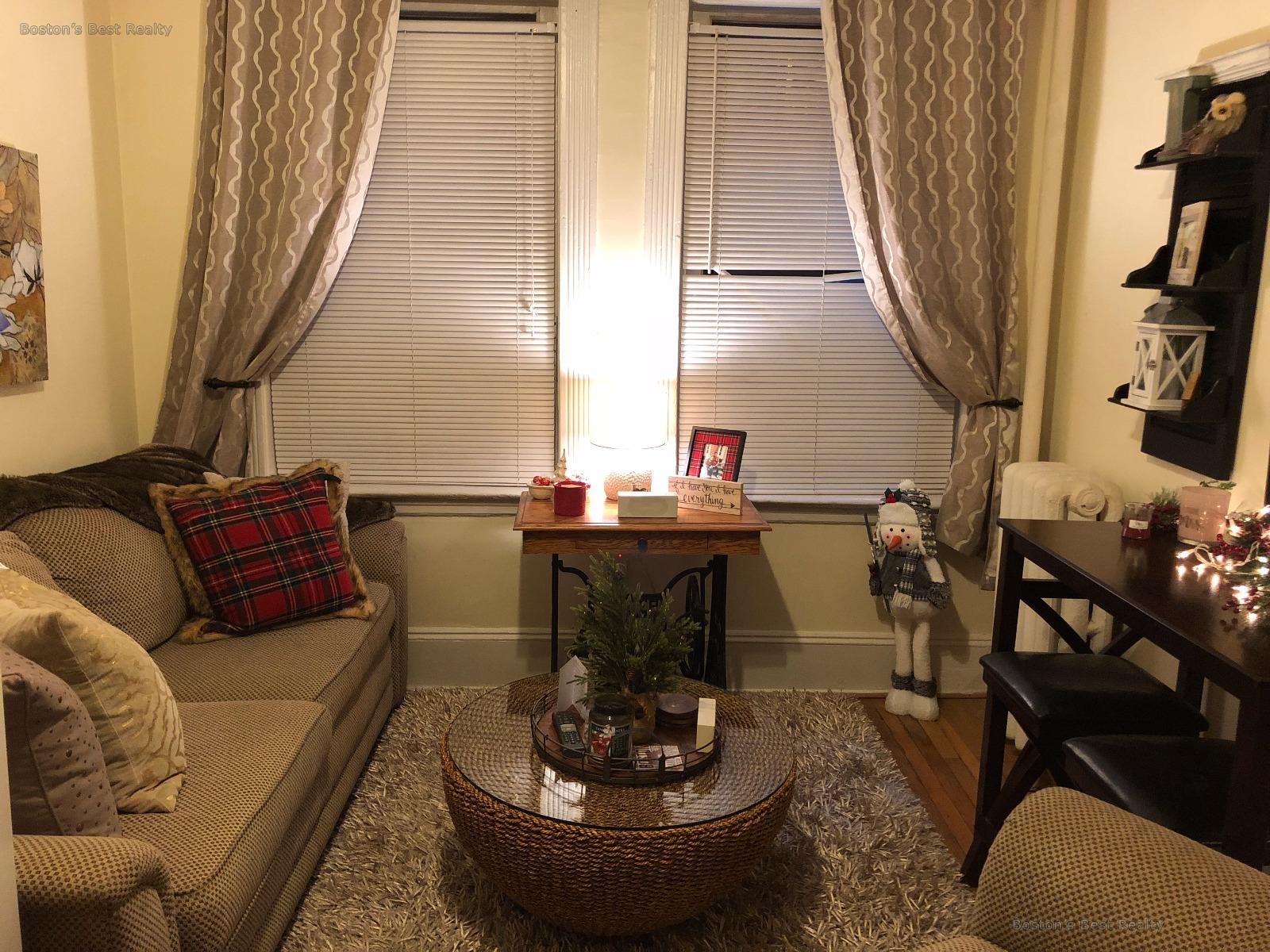 1318 Commonwealth Ave, Allston