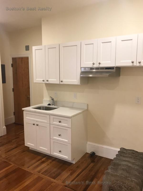 11 Englewood Ave, Coolidge Corner