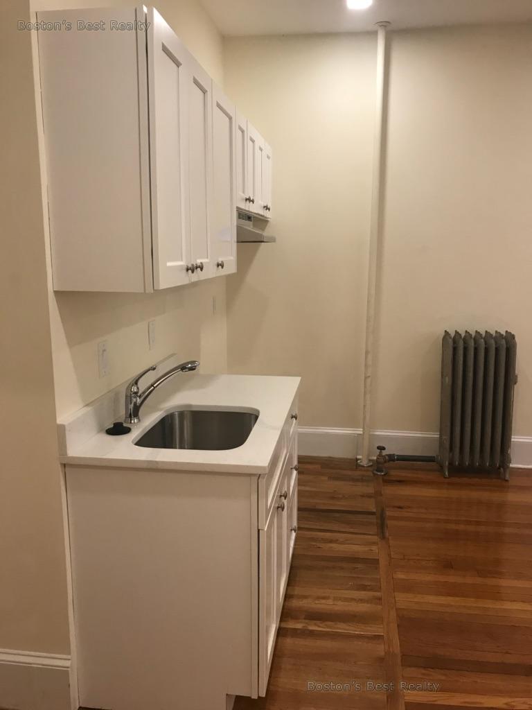 11 Englewood Ave, Coolidge Corner