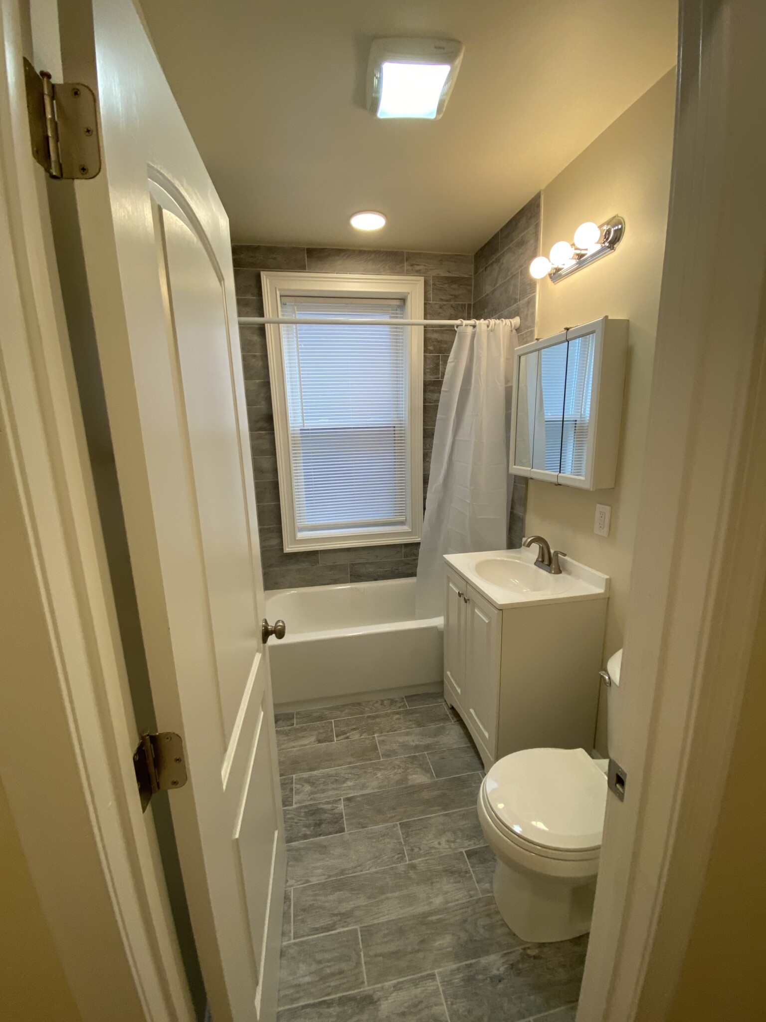 211 Harvard Ave, Allston