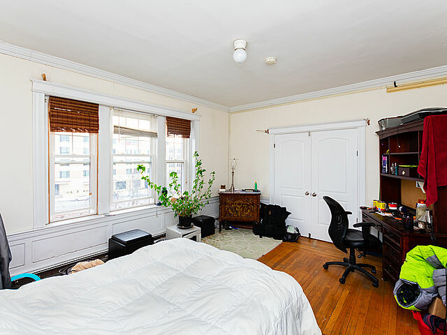 1653 Commonwealth Ave, Brighton