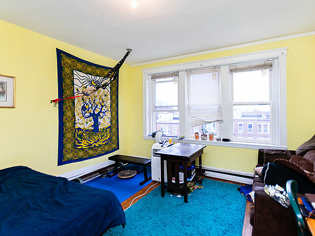 1653 Commonwealth Ave, Brighton