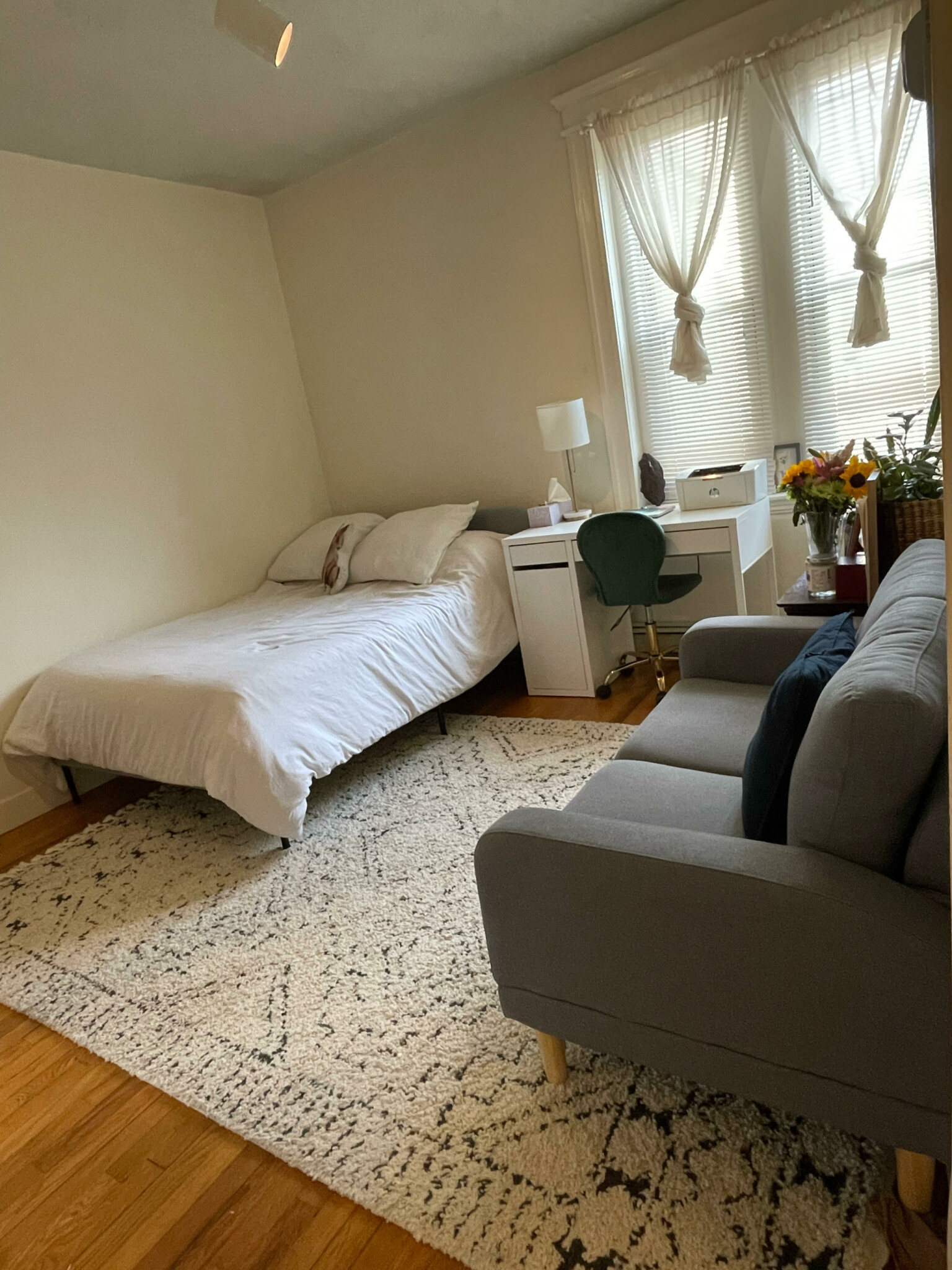 1677 Commonwealth Ave, Brighton