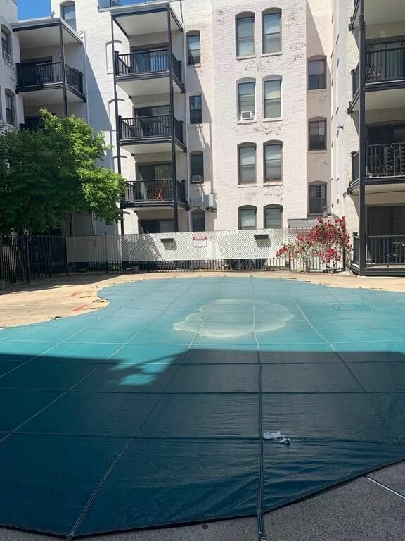 26 Commonwealth Ter, Brighton