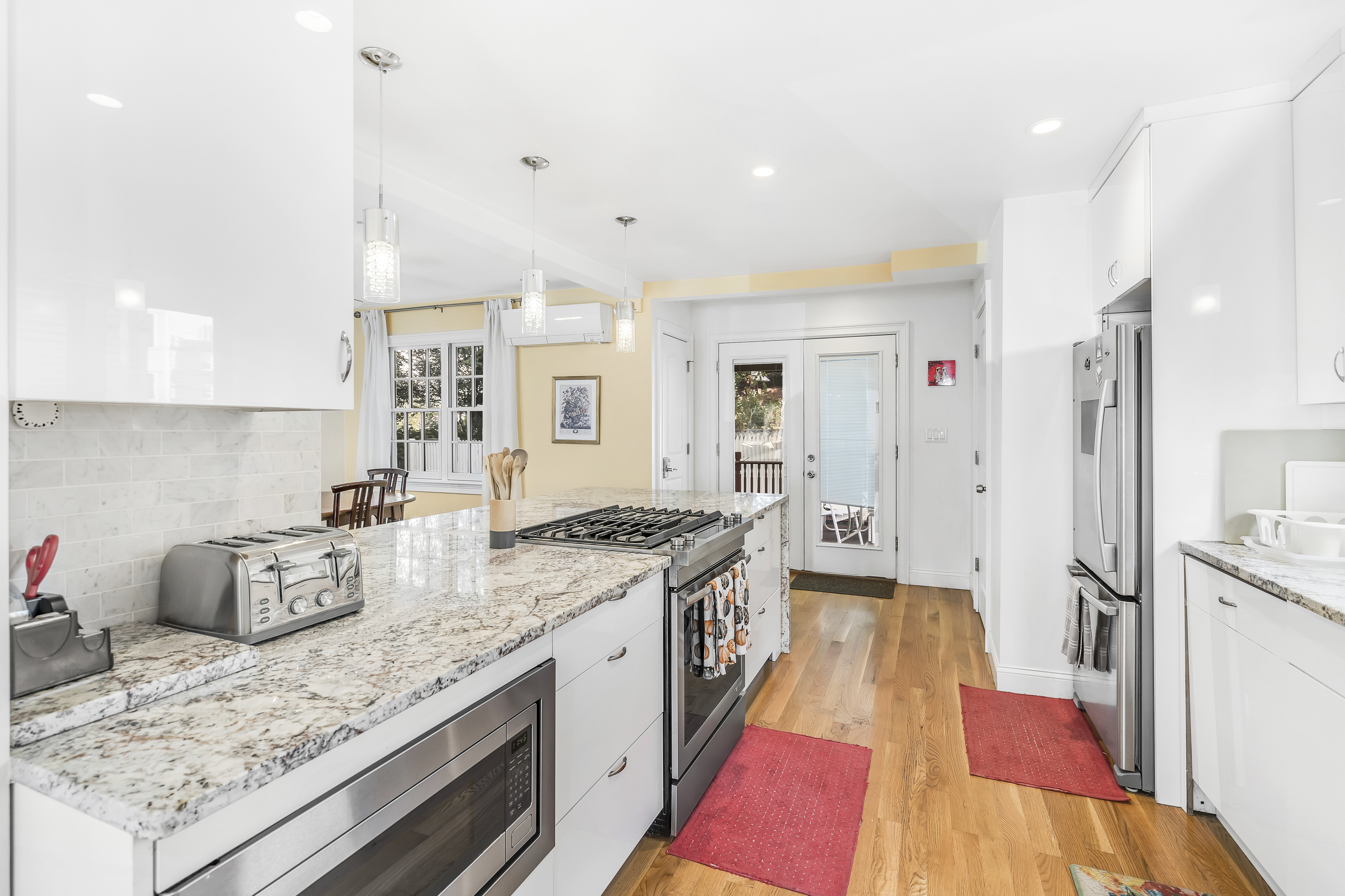 12 Bradbury St, Allston