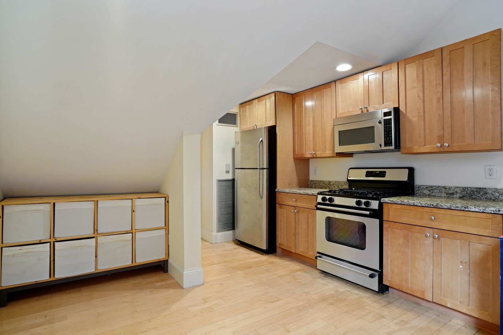 45 W Broadway, South Boston