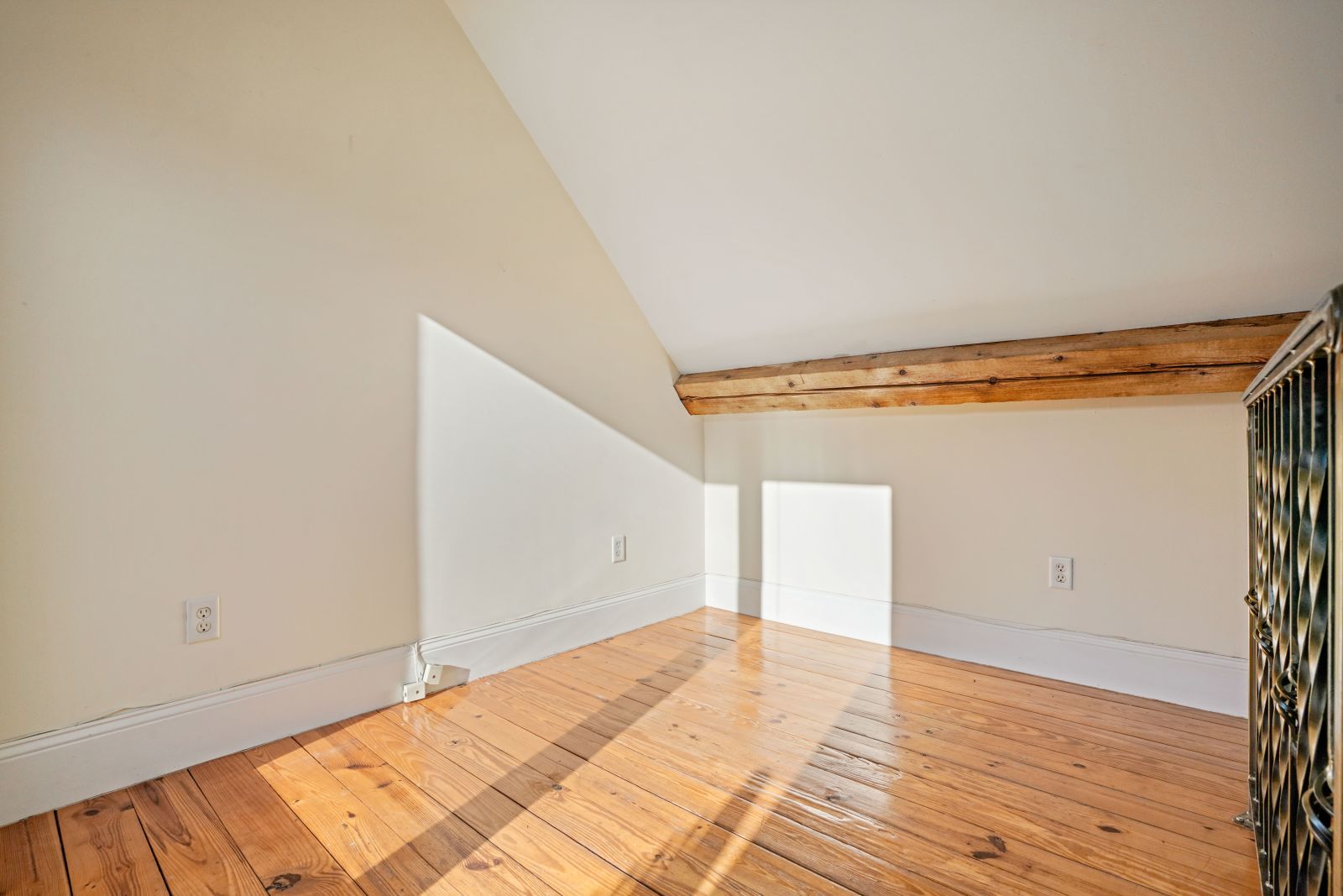 45 W Broadway, South Boston