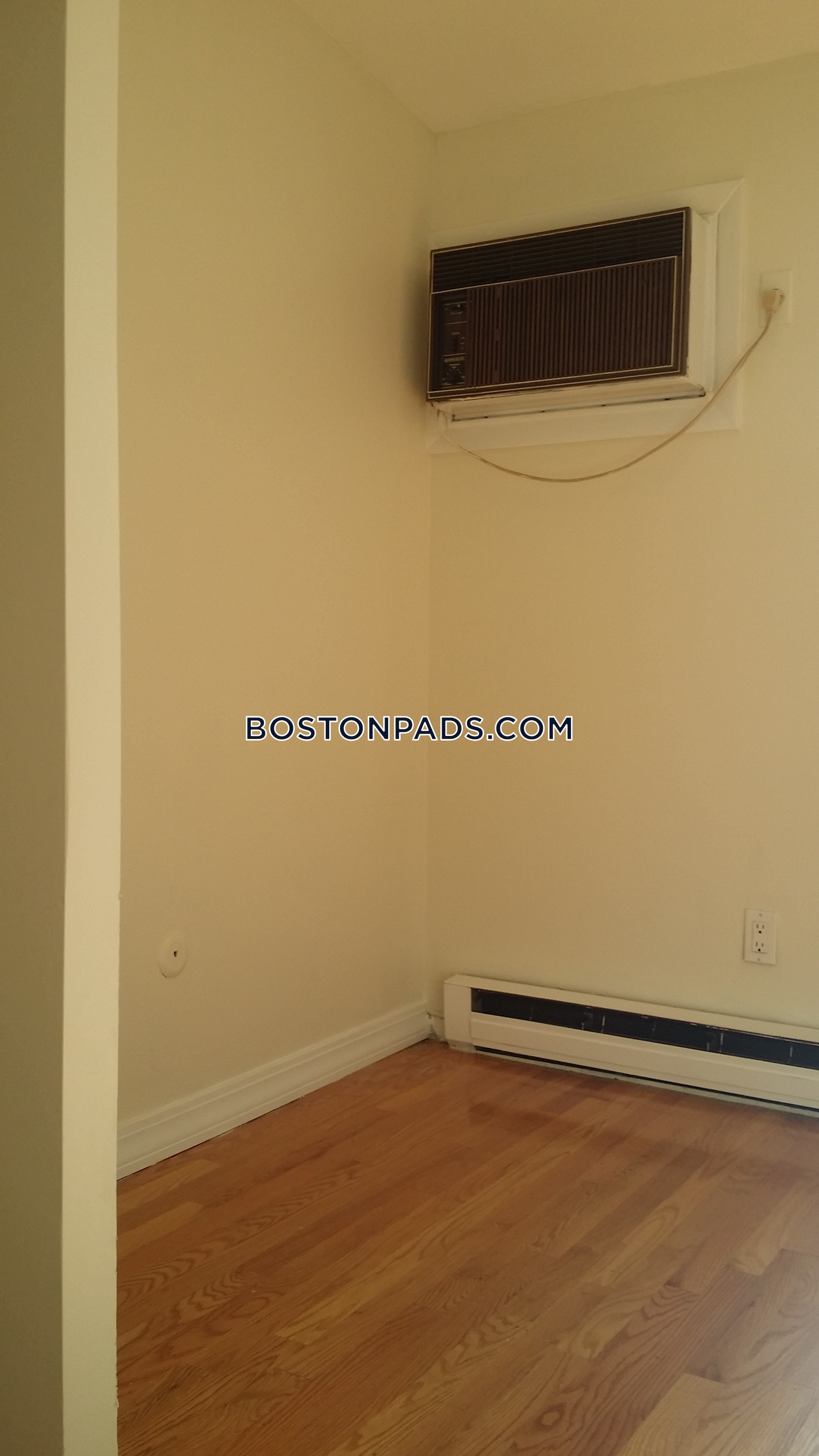 49 Symphony Rd, Fenway