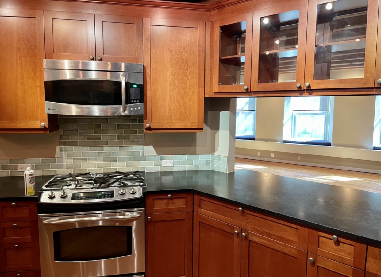 154 Commercial St, North End