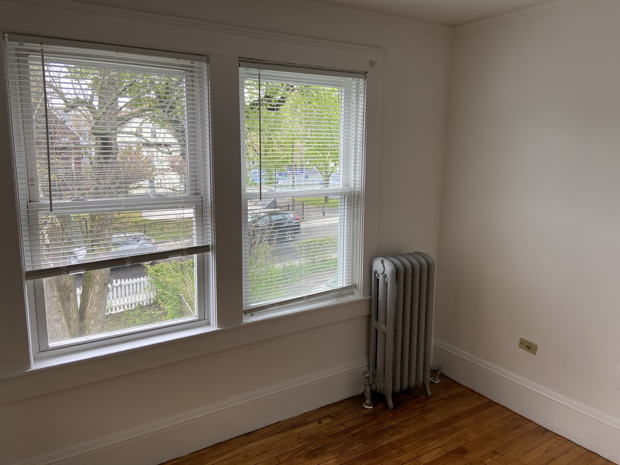 24 Dunreath St, Roxbury