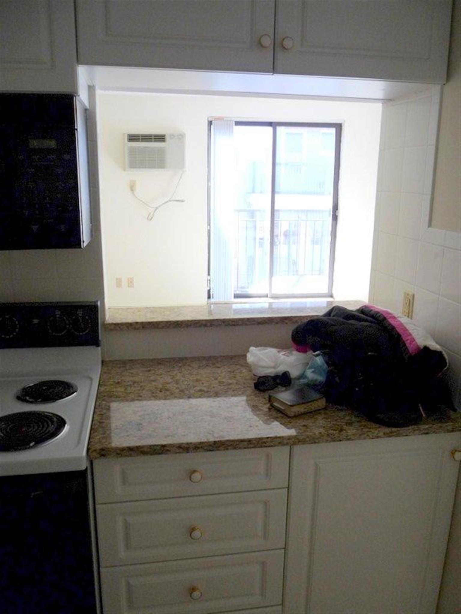 373 Highland Ave, Powder House Square